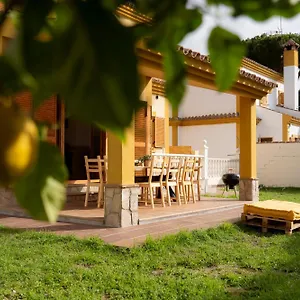 Namawa Surfhouse Hostal Chiclana de la Frontera